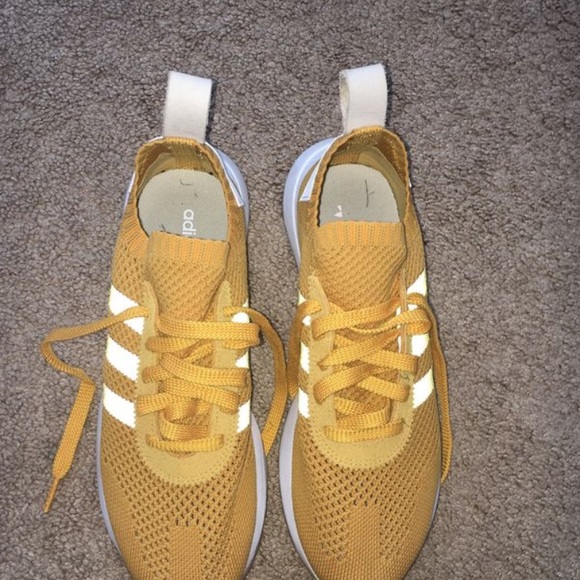 Adidas Prime Knit shoes - Picture 2 of 4